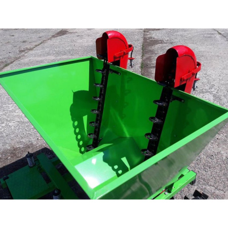 Картофелесажалка навесная Rossel КСН-2ЛУ от интернет-магазина rossel.by