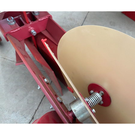 Рассадопосадочная машина D-pol двухрядная от интернет-магазина rossel.by