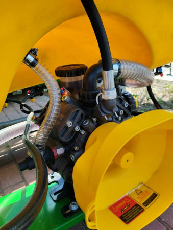 Опрыскиватель Badilli ARP 1000 LT от интернет-магазина rossel.by