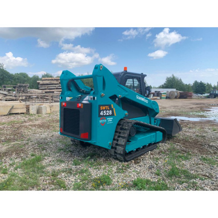 Мини-погрузчик Sunward SWTL4528 гусеничный от интернет-магазина rossel.by