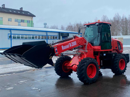Фронтальный погрузчик Rossel R-2000 от интернет-магазина rossel.by