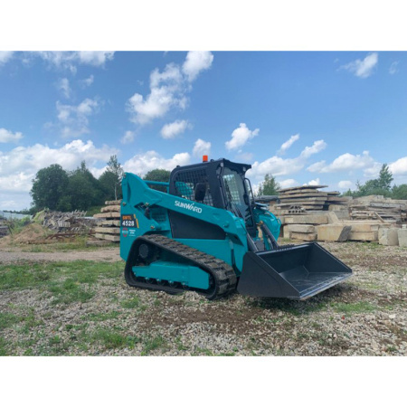 Мини-погрузчик Sunward SWTL4528 гусеничный от интернет-магазина rossel.by