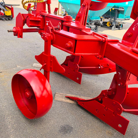 Плуг МЗШ оборотный 3-корпусный навесной ПОН-3-35 от интернет-магазина rossel.by