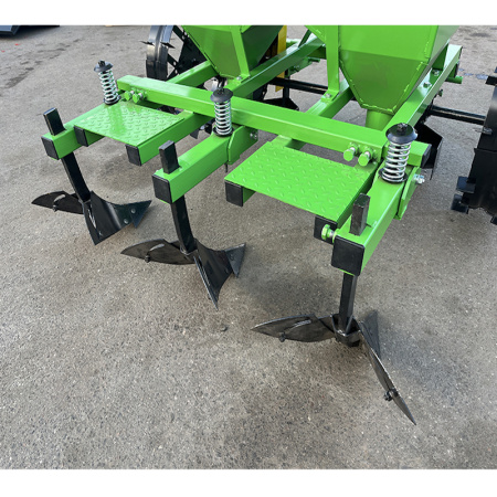 Картофелесажалка навесная Rossel КСН-2Л (междурядье 50-75см) от интернет-магазина rossel.by