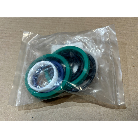 Рем.комплект манжет на гидроцилиндр 63x35 погрузчика Rossel