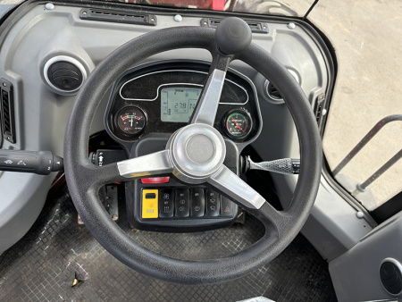 Фронтальный погрузчик Rossel R-4100 от интернет-магазина rossel.by