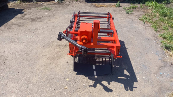 Картофелекопалка КК-02 для минитракторов МТЗ от интернет-магазина rossel.by