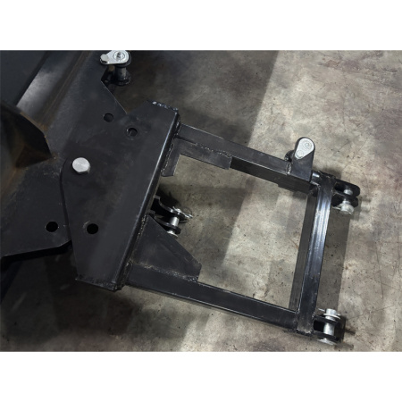 Отвал (нож) 1,5м с креплением под трактор от интернет-магазина rossel.by