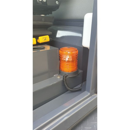 Фронтальный погрузчик Rossel R-800 + вилы паллетные от интернет-магазина rossel.by