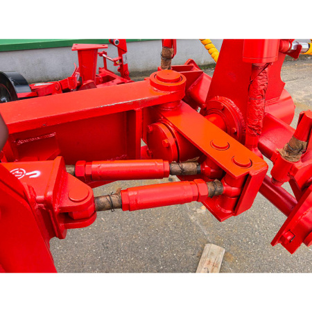 Плуг МЗШ оборотный 3-корпусный навесной ПОН-3-35 от интернет-магазина rossel.by