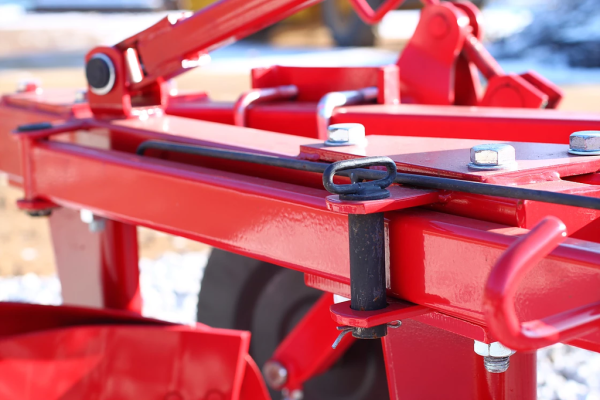 Плуг навесной Wirax Orlik U018/1 4-х корпусной от интернет-магазина rossel.by