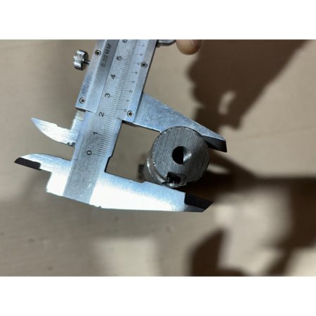 Вал редуктора почвофрезы с шестеренчатым приводом первичный Z-6 L-230 мм d-24мм от интернет-магазина rossel.by