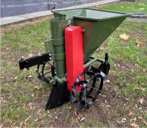 Картофелесажалка Целина ОП-2547.000 от интернет-магазина rossel.by