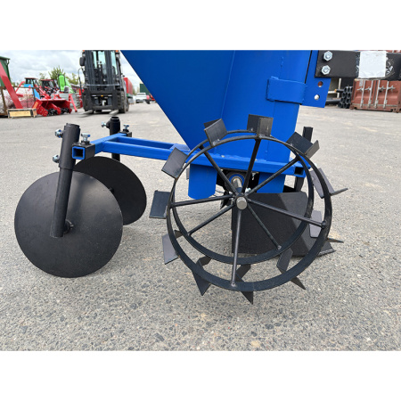 Картофелесажалка КС-01-01 от интернет-магазина rossel.by