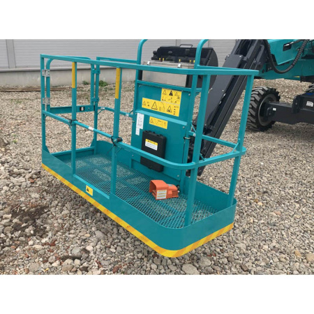 Коленчатый дизельный подъемник Novamach NWA16J от интернет-магазина rossel.by