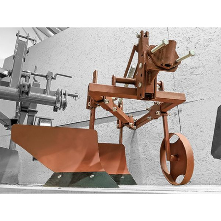 Плуг двухкорпусный для минитрактора от интернет-магазина rossel.by