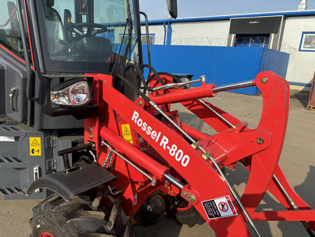 Фронтальный погрузчик Rossel R-800 от интернет-магазина rossel.by