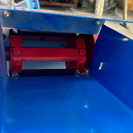 Кормоизмельчитель Пахарь к мотоблоку от интернет-магазина rossel.by