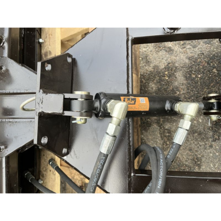 Отвал тракторный ОТ 18-00.00.010-01 (гидроповоротный) от интернет-магазина rossel.by