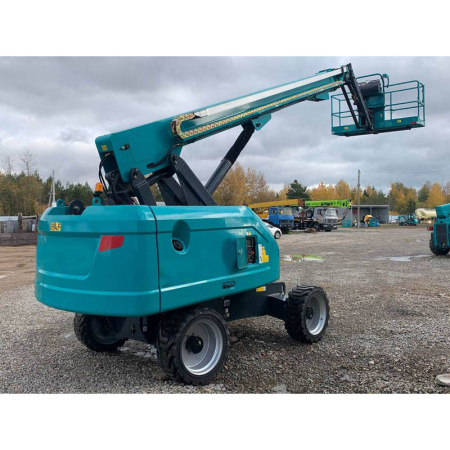 Телескопический дизельный подъемник Novamach NWT22J от интернет-магазина rossel.by