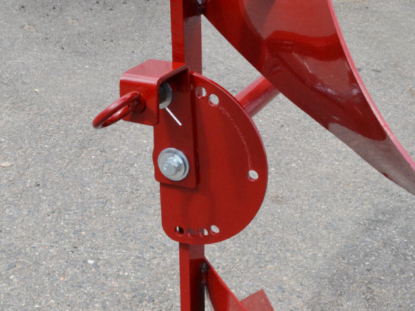 Плуг оборотный П1-215/14-11 для мотоблока МТЗ от интернет-магазина rossel.by