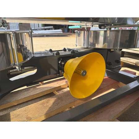 Разбрасыватель РУМ-1000 садовый усиленный тентованный (нержавеющая сталь) от интернет-магазина rossel.by