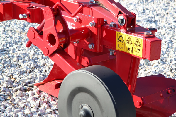 Плуг навесной Wirax Orlik U018/1 4-х корпусной от интернет-магазина rossel.by