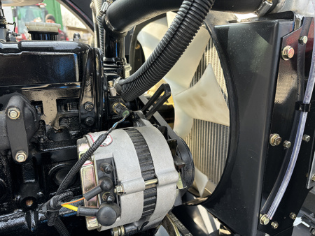 Фронтальный погрузчик Rossel R-800 от интернет-магазина rossel.by