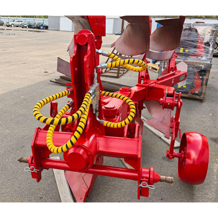 Плуг МЗШ оборотный 3-корпусный навесной ПОН-3-35 от интернет-магазина rossel.by