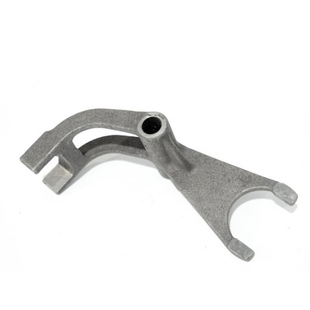 Вилка переключения повышающей/понижающей передачи КПП от интернет-магазина rossel.by