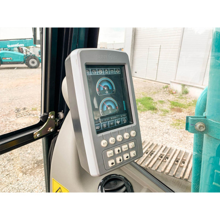 Среднеразмерный экскаватор Sunward SWE235E-3H от интернет-магазина rossel.by